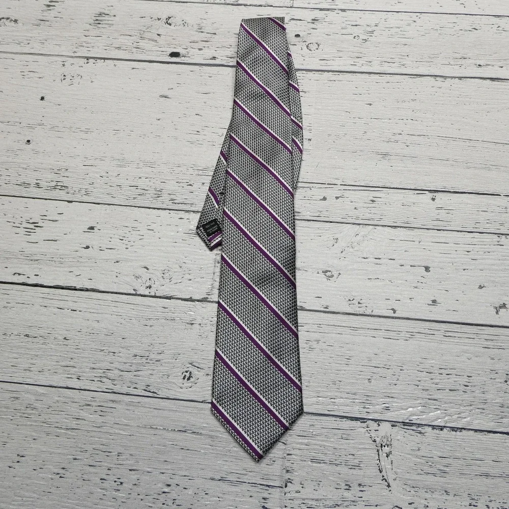 Jos A Bank Signature Collection Tie Mens One Size Gray Purple Stripe Silk